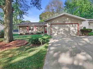 1910 Christine Ln, Madison, WI 53716