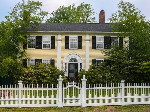 684 Main Rd, Granville, MA 01034