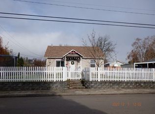 629 NE Johnson St, Myrtle Creek, OR 97457