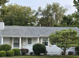 2500 Queensway Rd, Springfield, IL 62703