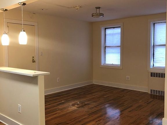 3rd image of 300 Linden Blvd APT 1E