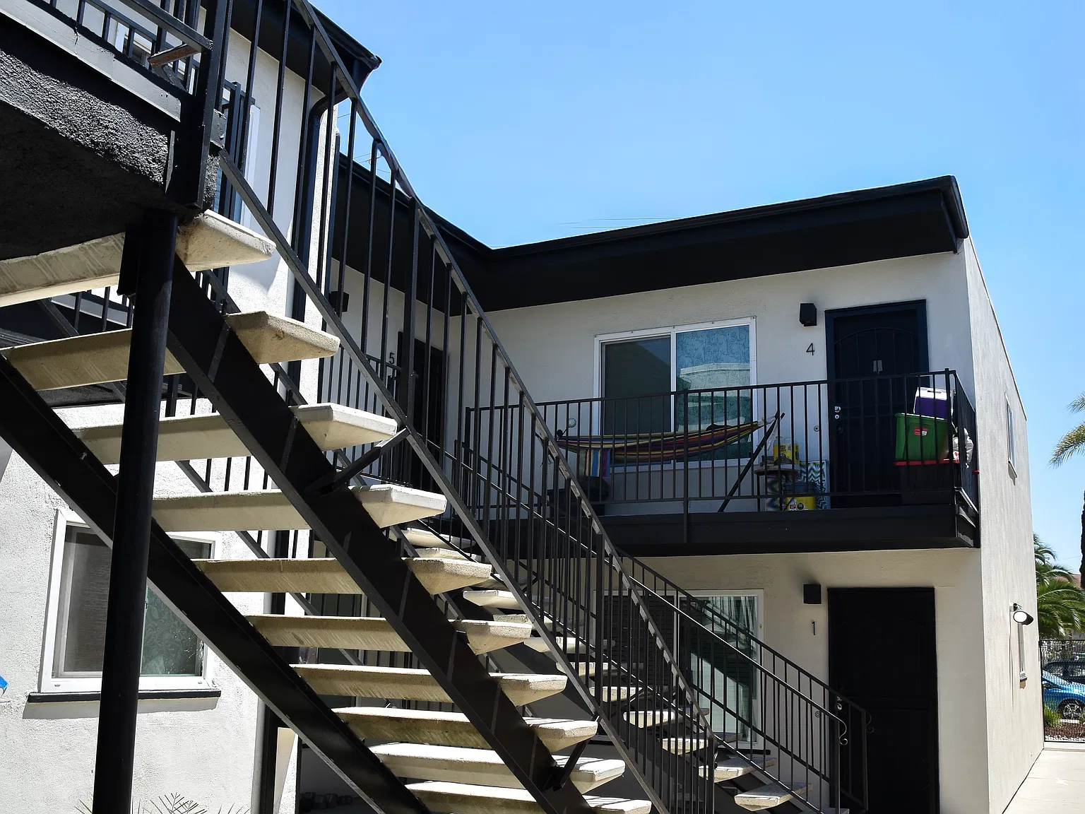 1 bed, $2,295 — Photo 2