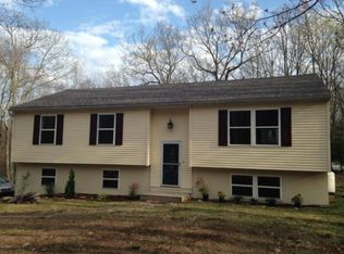 103 Blueberry Dr, Milford, PA