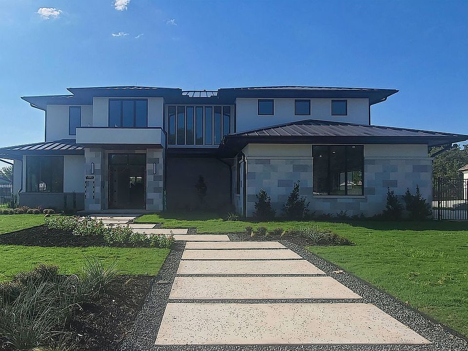 1st image of 809 Park Vista Cir