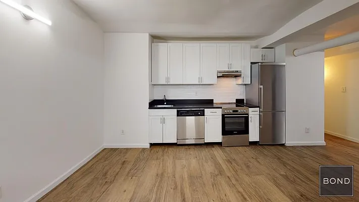 Rented by Bond New York | media 1