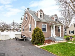 845 Maple Rd, Hellertown, PA 18055