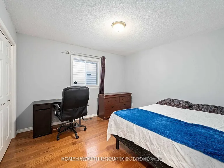 154 Sanders St — Photo 6