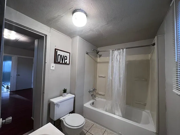 4616 Longshore Ave #1 — Photo 13