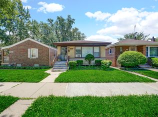 1105 W 123rd St, Calumet Park, IL 60827