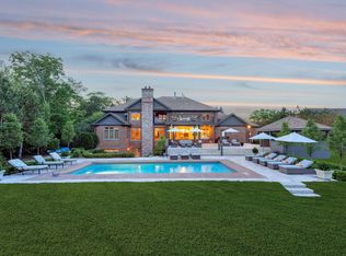 2222 Bracken Ln, Northfield, IL