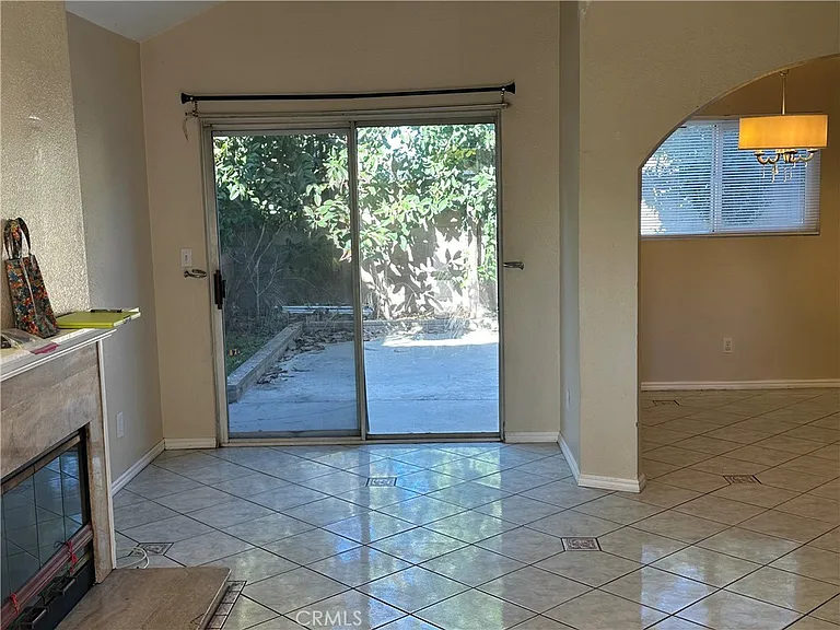 3701 Summer Ln — Photo 4