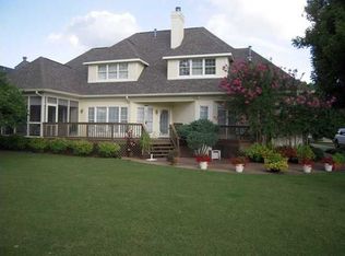 6211 N Innisbrook Dr, Hixson, TN 37343