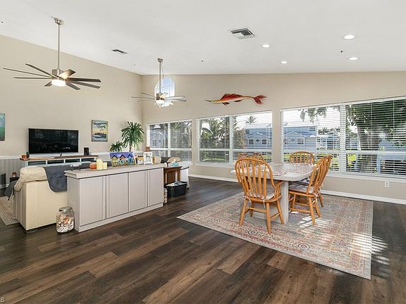 3rd image of 2270 Palm Ave Unit G