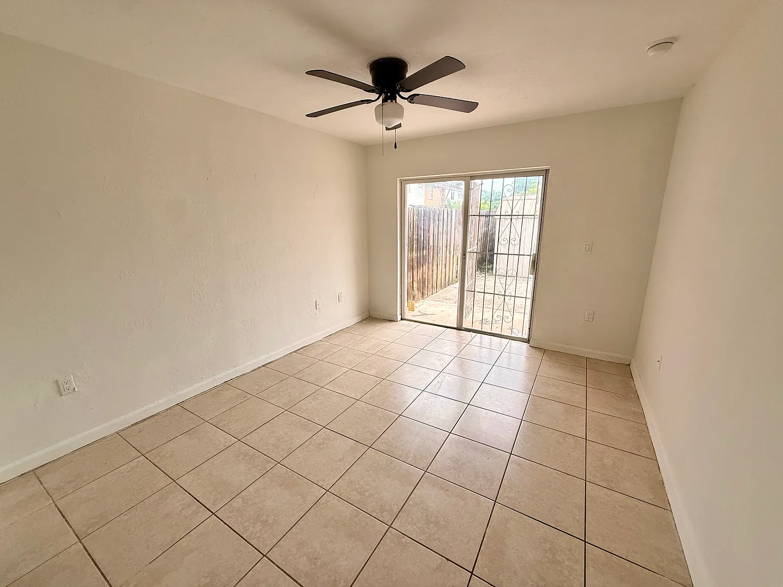 26243 SW 135th Ave — Photo 2