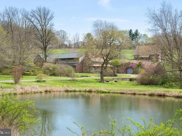 500 Bartram Rd, Kennett Square, PA 19348