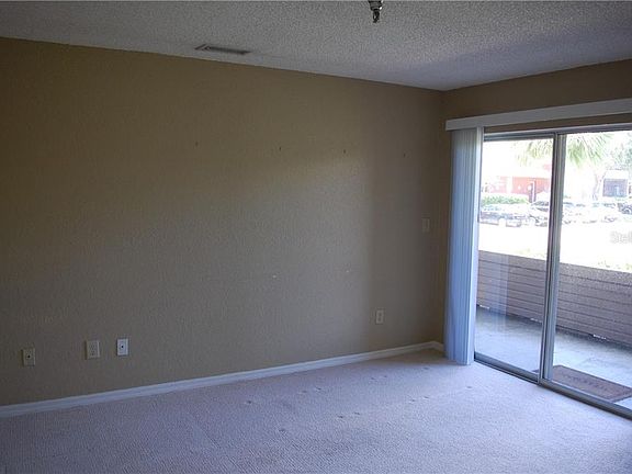 5th image of 10265 Gandy Blvd N APT 915