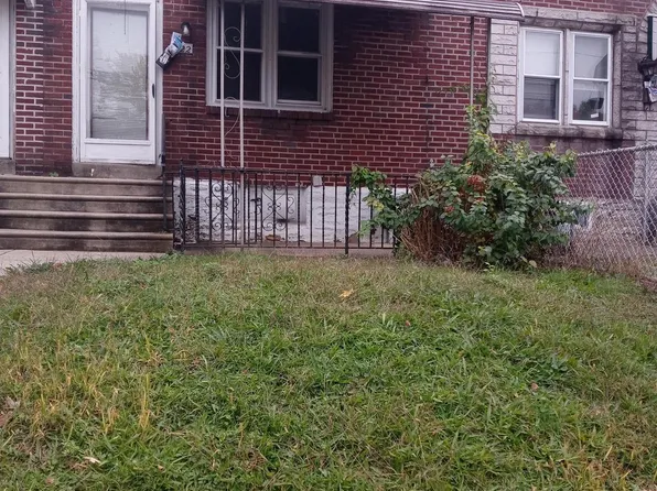 122 Spring Valley Rd, Darby, PA 19023