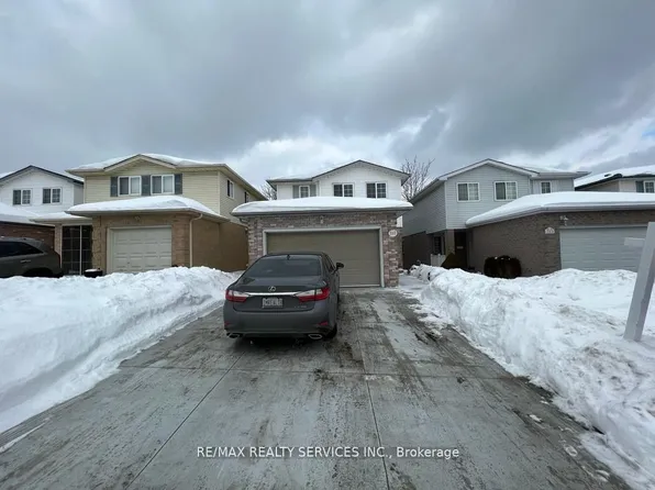 282 Bankside Dr, Kitchener, ON N2N 3J9