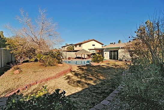 Huge Yard!