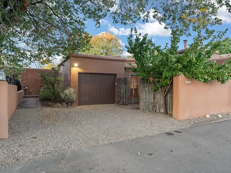 327 E De Vargas St — Photo 48
