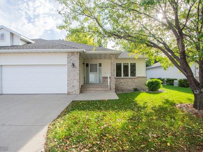 2449 Madison Square Dr S, Fargo, ND, 58104