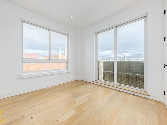 3rd image of 246 Johnson Ave #4R