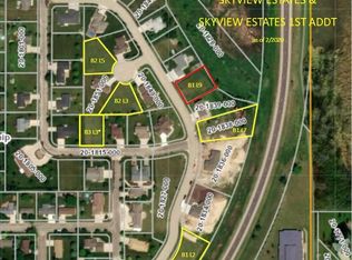 41 E Brook Ave, Morris, MN 56267