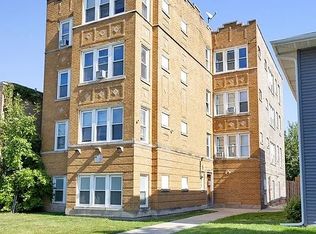 823 S 21st Ave #1N, Maywood, IL 60153