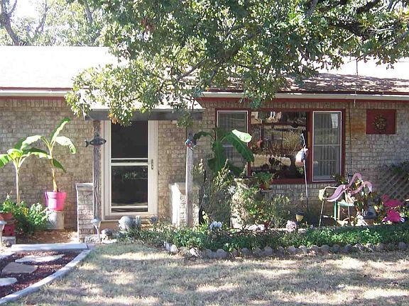 3rd image of 127 W White Rock