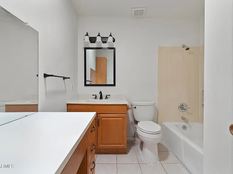 1617 E Alameda Dr — Photo 8