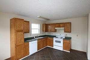 5th image of 8439 Coralberry Ln