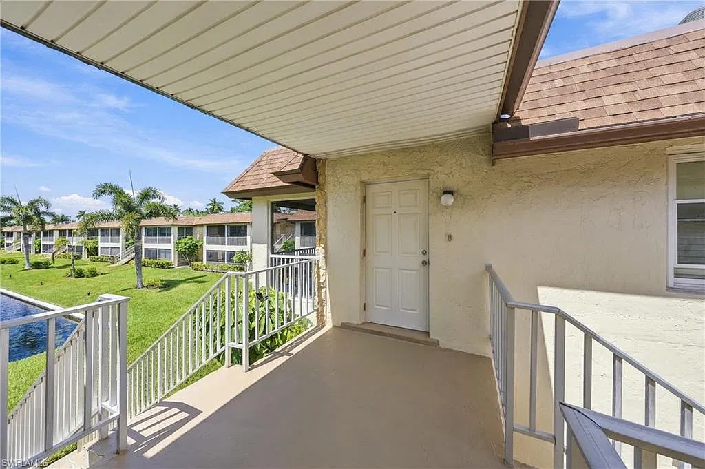 2 bed, 2.0 bath, 1062 sqft, $2,300 — Photo 4