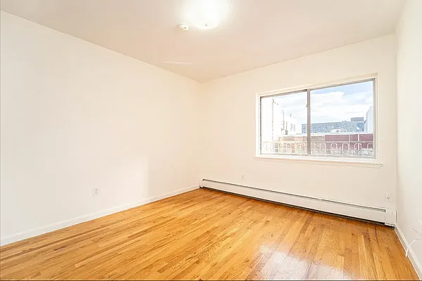 Rented by Modern Spaces | media 14