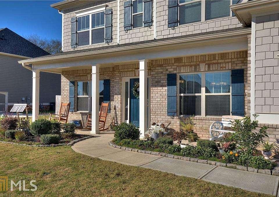 1st image of 32 Twelve Oaks Dr