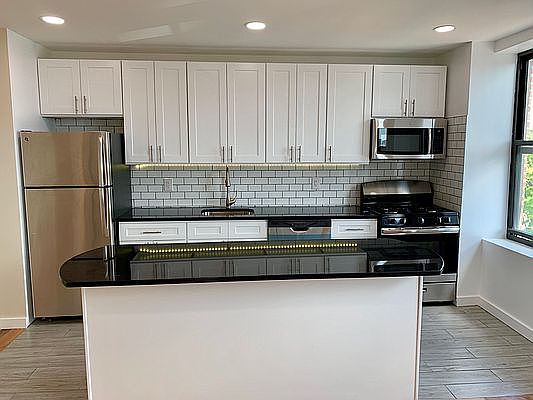 4th image of 29-15 36th Ave #4DA