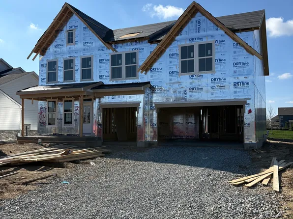 15387 Clearstream Dr, Fishers, IN 46037