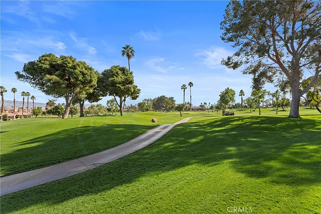 2 bed, 1808 sqft, $4,150 — Photo 4