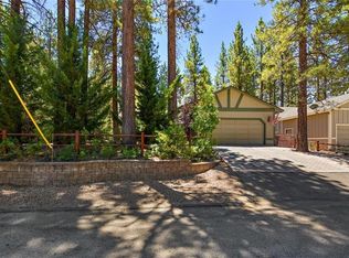 824 Moutain Ln, Big Bear City, CA 92314