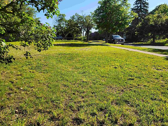 3rd image of 1101 Milbourne Ave