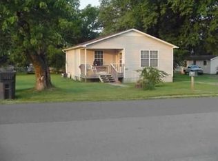 206 Cleveland Ave, Pikeville, TN 37367