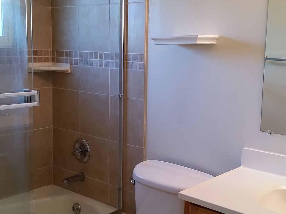 2nd image of 401 Wilson Ave #A
