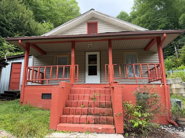 6686 State Highway 141, Marble, NC 28905