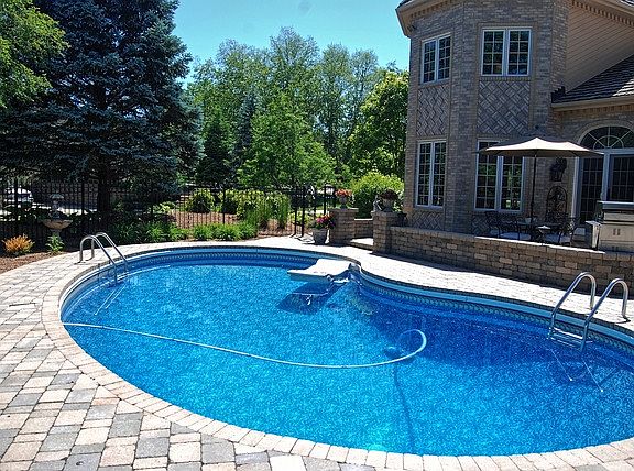 5th image of 49 Stone Creek Dr