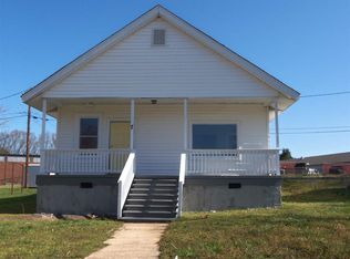 7 Poplar St, Startex, SC 29377