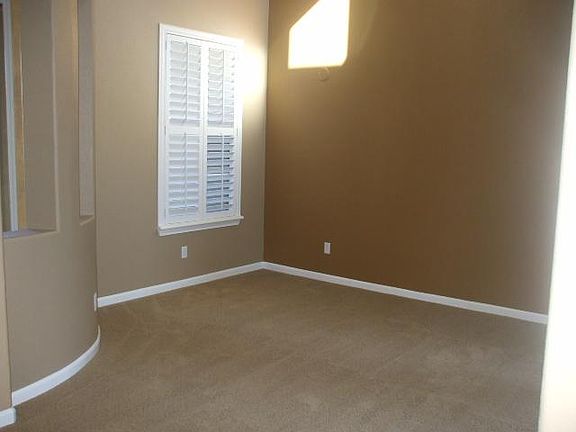 4th image of 5727 Gelston Way