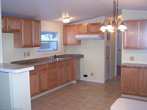 4th image of 548 Southerton Ln