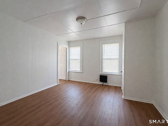 2nd image of 96 Franklin St #2