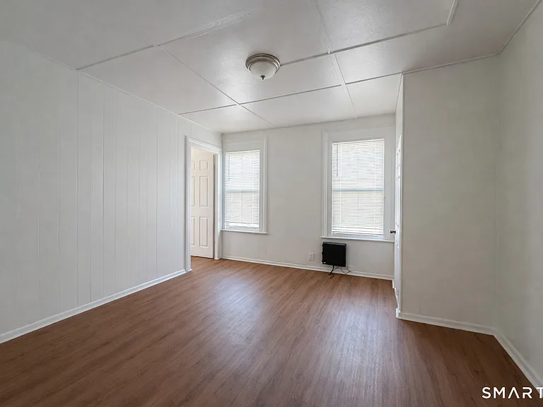 96 Franklin St #2 — Photo 2