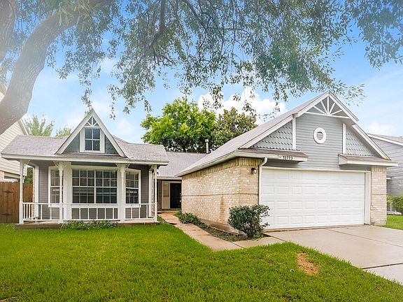 3rd image of 12723 Ashford Knoll Dr