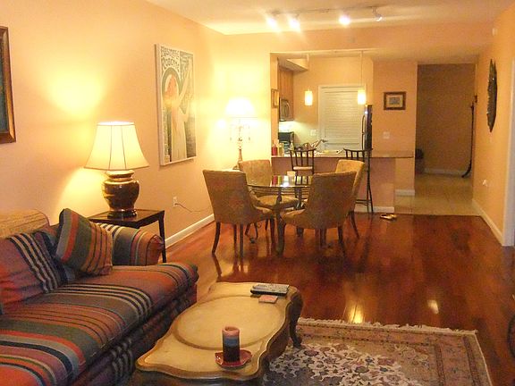 2nd image of 400 Massachusetts Ave NW APT 701